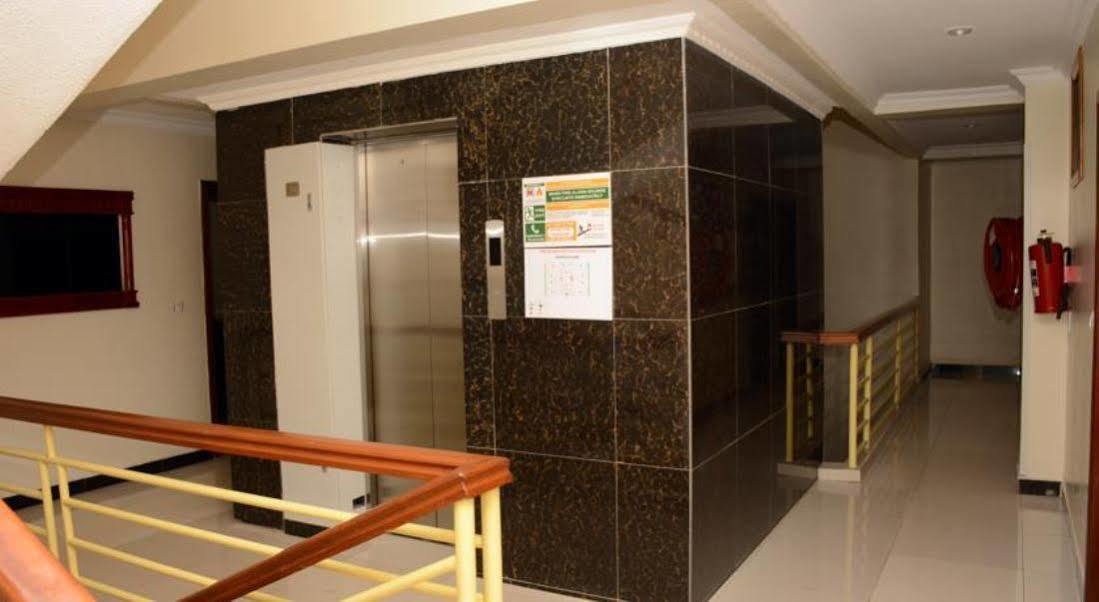 La Posh Hotel Kigali Exterior photo